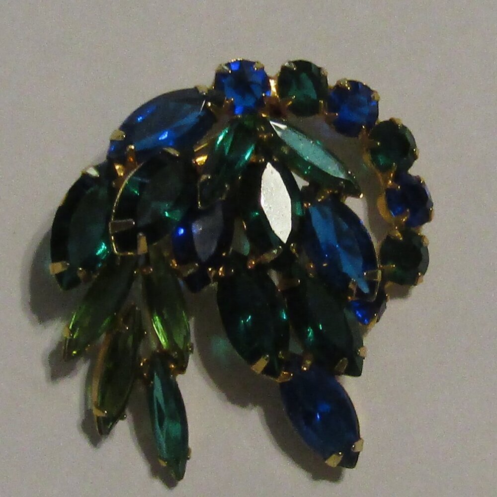 Stunning Vintage Cobalt Blue & Emerald Green Rivoli RHINESTONE BROOCH Spray